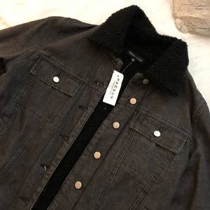 Black Sherpa Jean Jacket - Kendall & Kylie